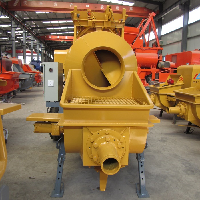 Bétonnière autochargeante 15m3 - Concrete Mixer Small avis et prix