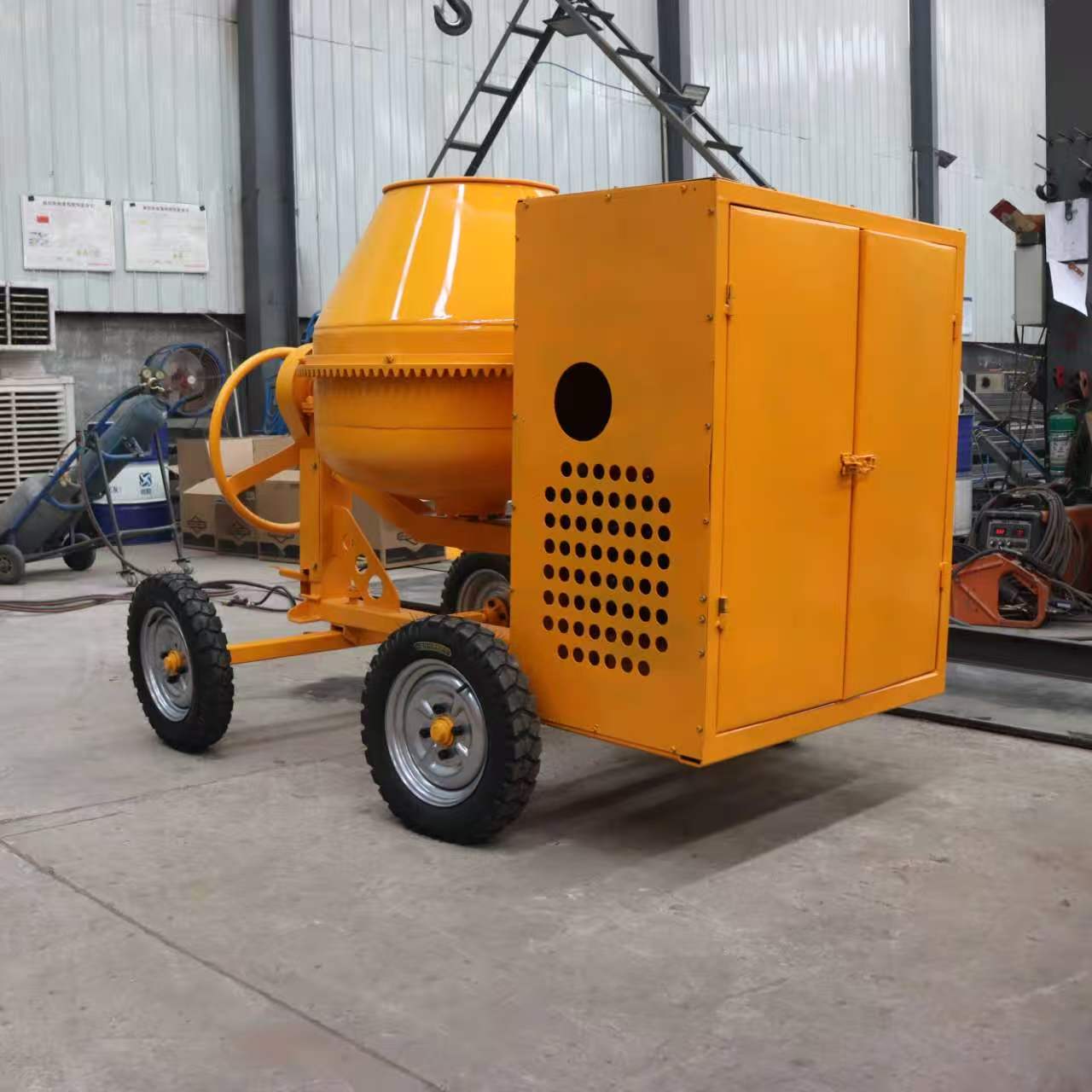 Mélangeur à béton personnalisé - Concrete Mixer Small avis et prix